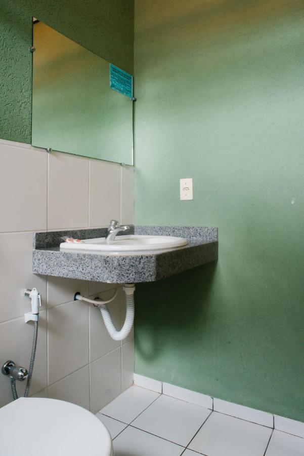 Oyo Cerrado Hotel, Campo Grande Campo Grande  Eksteriør billede A wall-mounted sink