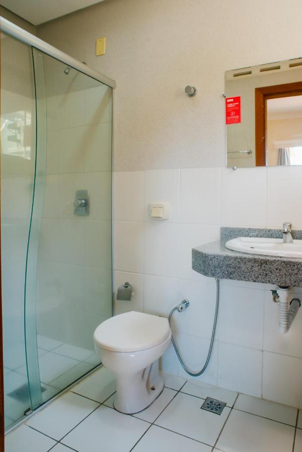Oyo Cerrado Hotel, Campo Grande Campo Grande  Eksteriør billede A shower cubicle